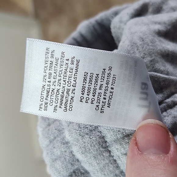 Aritzia Tna Gray Sweatpants with Elastic  Waistband Drawstring Joggers Athletic - Picture 8 of 8